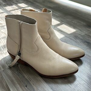 FRYE &co leather booties boots cowboy cowgirl 6.5 cream